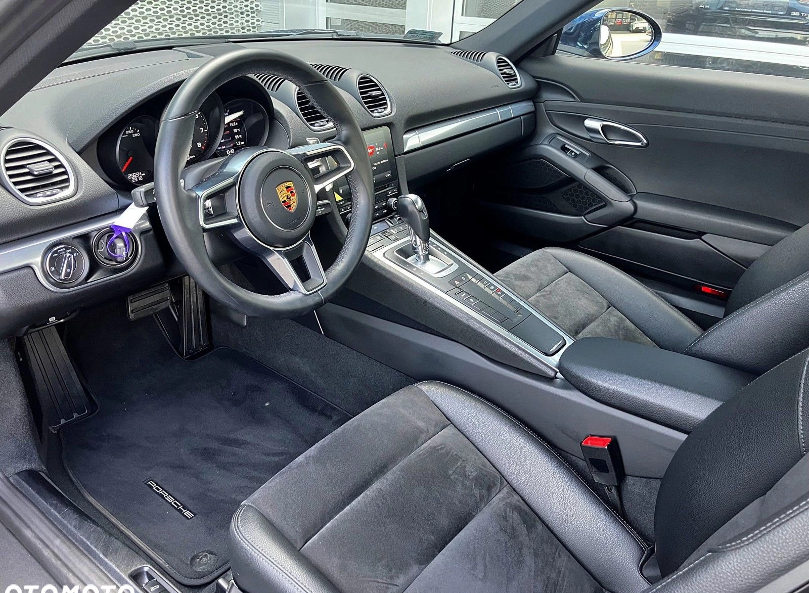 Porsche 718 Cayman cena 289000 przebieg: 25656, rok produkcji 2019 z Jarocin małe 667